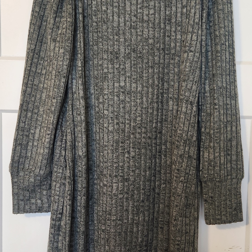 Chic Long Sleeve Green Knit Dress - Picture 4 of 5